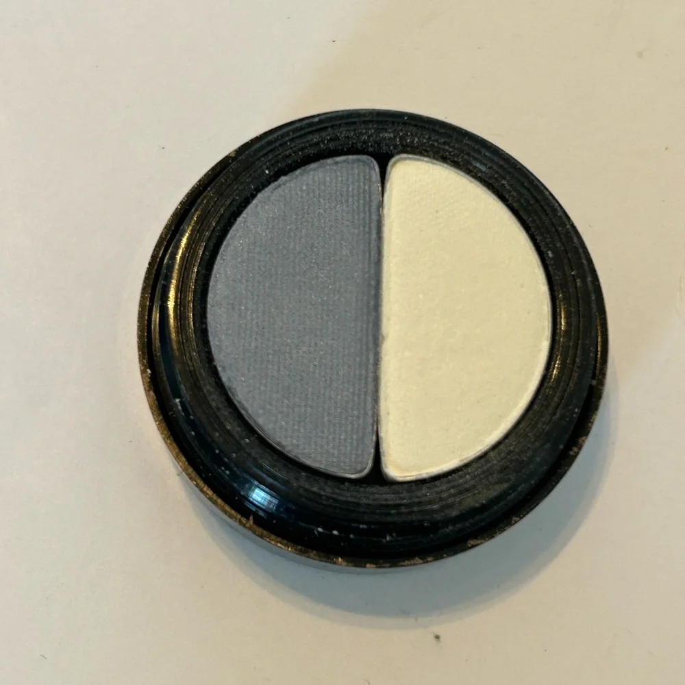 Merle Norman Eye‎ Color Duo Oyster/Sky Semi-Matte